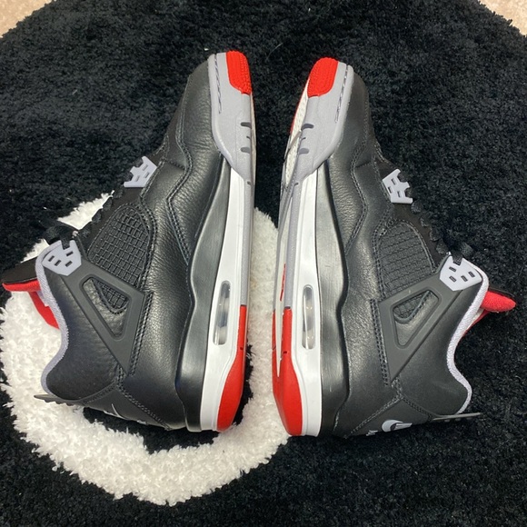Jordan 4 Bred GS - Picture 4 of 6